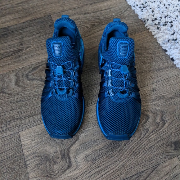 nike shox gravity blue force